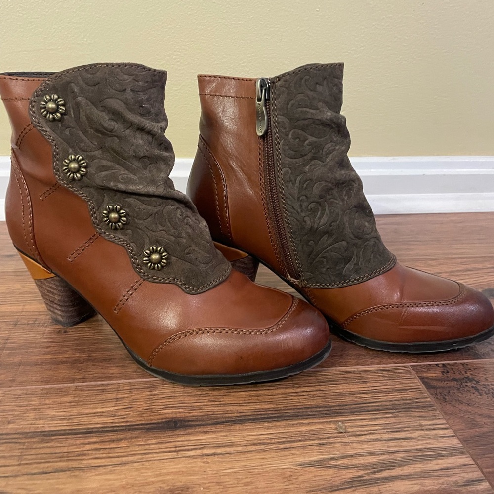 L’artiste Spring Step shoe size 6 heel 2.5in